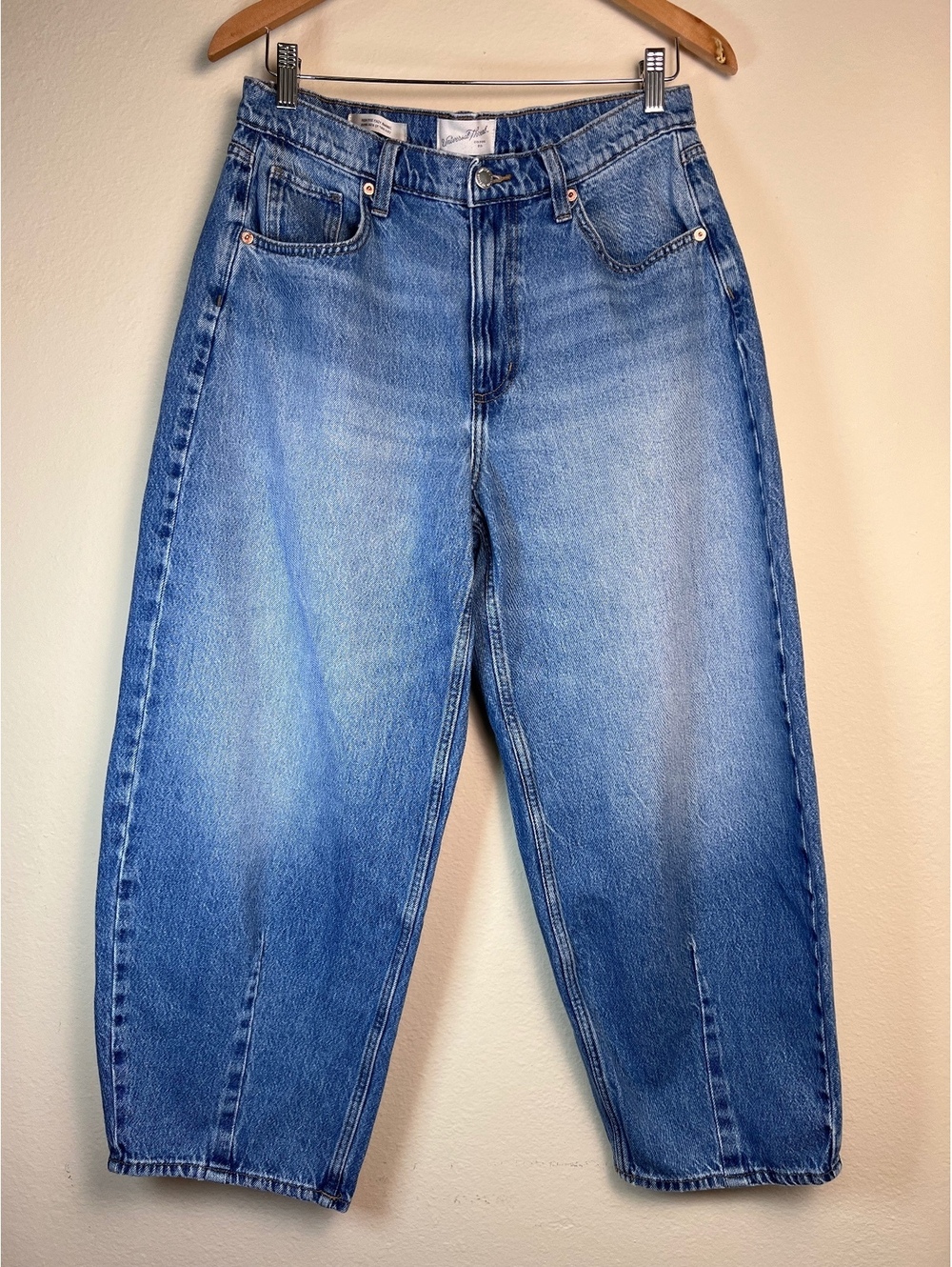 UNIVERSAL THREAD High Rise Easy Barrel Leg Denim Jeans Light Wash Size 10 - Picture 12 of 13